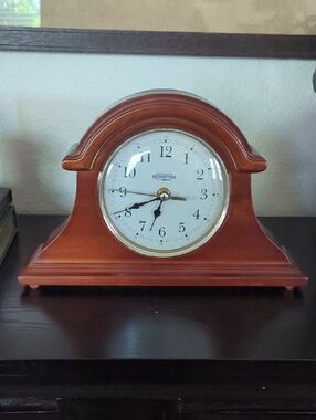 Vintage Cherry Wood Mantel Clock